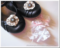 http://strawberrybutterscotch.blogspot.com/2016/05/lace-rosette-shoe-clips-with-twist-and.html