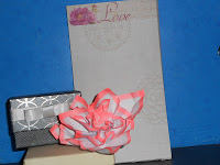 http://diycrafts9.blogspot.com/2016/02/paper-rose.html