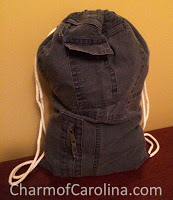 https://charmofcarolina.wordpress.com/2016/02/21/3-diy-drawstring-bags-from-pants/