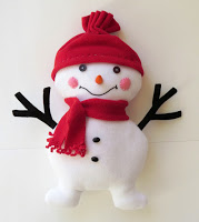 http://sewtoy.com/free-toy-sewing-pattern/sew-lumi-snowman-easy-free-pattern/