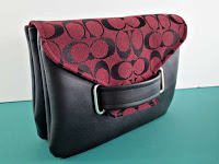 http://so-sew-easy.com/the-envelope-clutch-bag-free-bag-pattern/