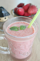 http://theseamanmom.com/strawberry-basil-and-black-pepper-smoothie/