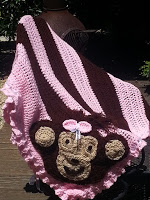 https://lcartera.wordpress.com/2015/06/29/monkey-business-crochet-blanket-tutorial-with-monkey-applique/