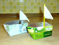 http://applegreencottage.blogspot.com/2015/06/how-to-make-boats-for-kids-recycled-materials.html