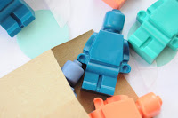 http://thecuriouslifeoflisa.blogspot.co.uk/2015/05/diy-lego-crayons.html