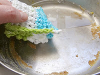 http://www.patchworkposse.com/crochet-dish-scrubber-tutorial/