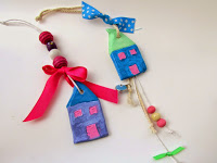 http://efzin-creations.blogspot.gr/2014/12/diy-mini-clay-houses-lucky-charms.html