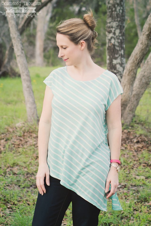 http://www.scatteredthoughtsofacraftymom.com/2015/04/free-ladies-t-shirt-pattern-tutorial.html