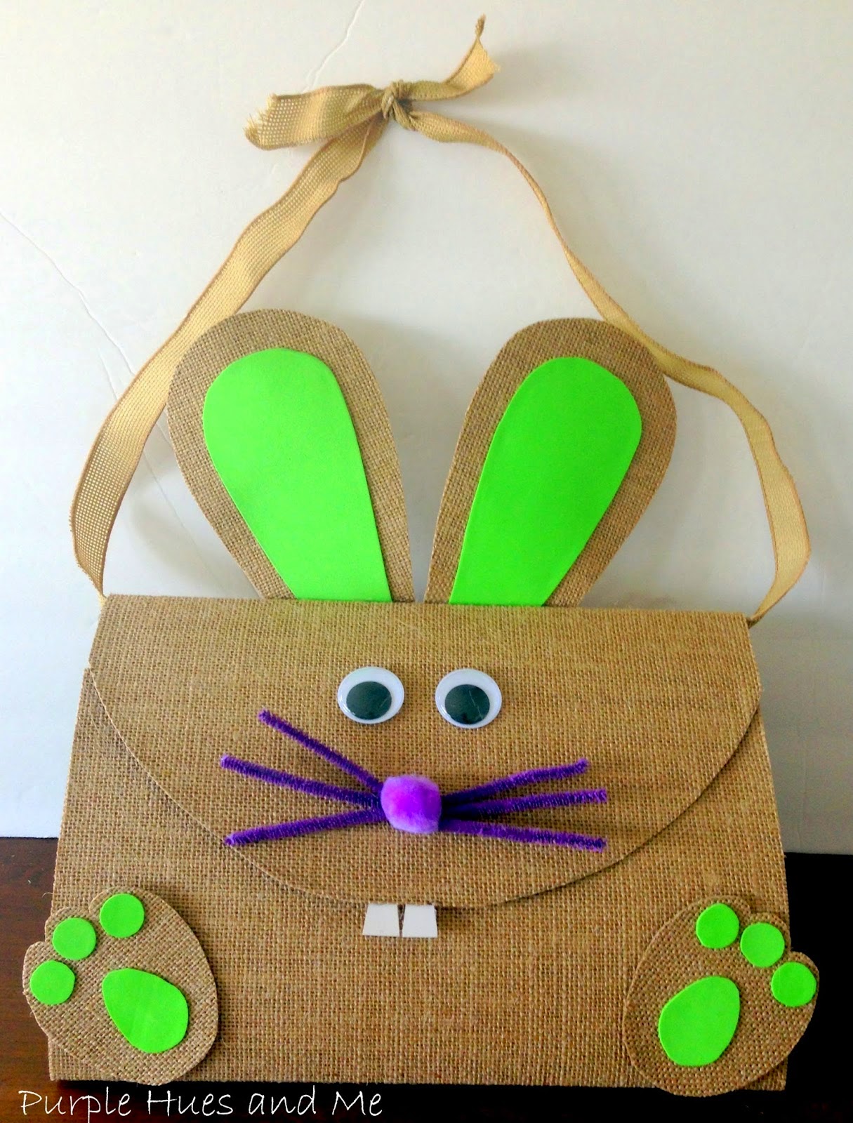 http://plumperfectandme.blogspot.com/2015/03/burlap-easter-bunny-bag.html