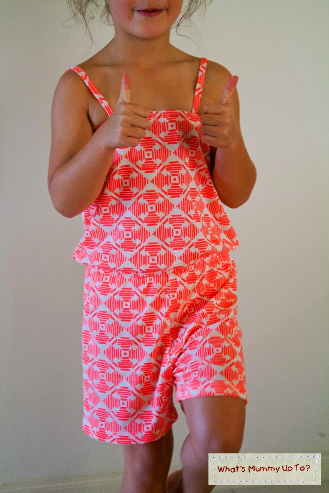 http://www.whatsmummyupto.com/2015/02/tutorial-summer-jumpsuit.html