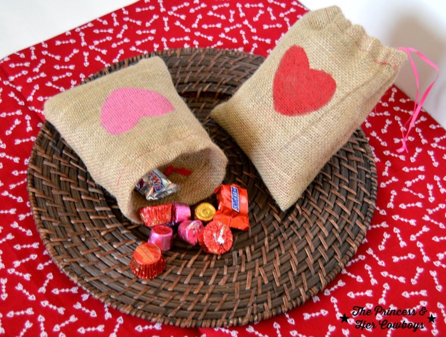 http://www.theprincessandhercowboys.com/2015/01/easy-burlap-treat-bags.html