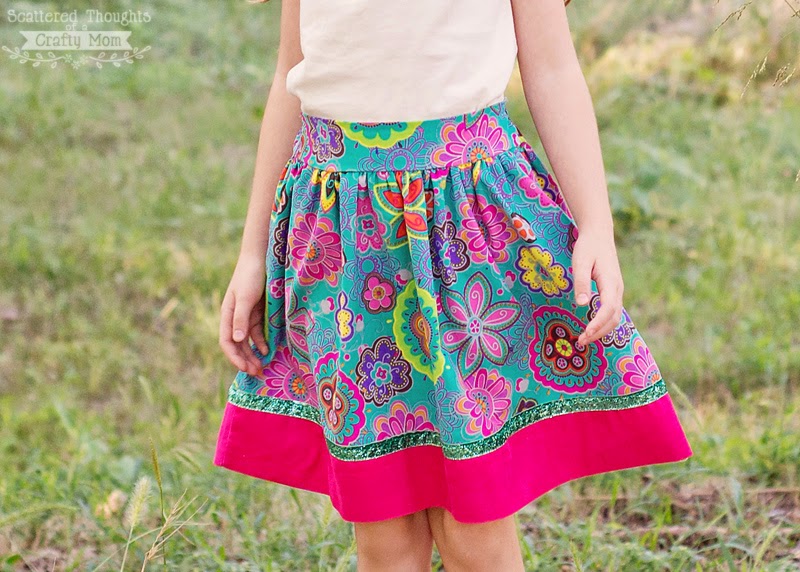 http://www.scatteredthoughtsofacraftymom.com/2014/10/free-flat-front-skirt-tutorial-pattern.html