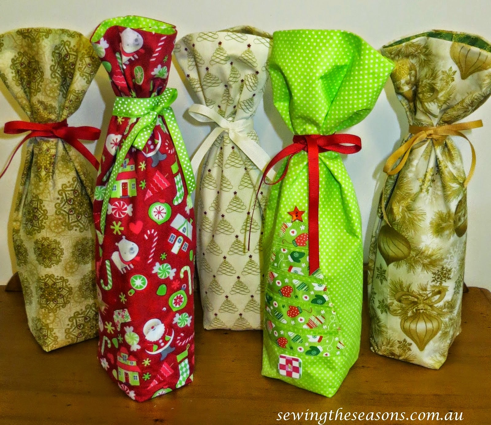 http://www.sewingtheseasons.com.au/2014/12/bottle-gift-bag.html