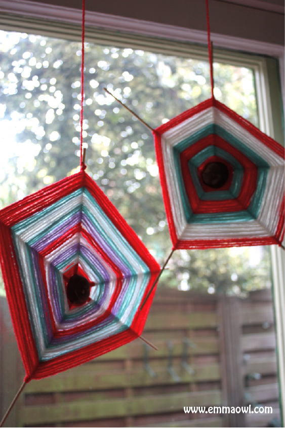 http://www.emmaowl.com/blog/chestnut-spider-web-weaving/