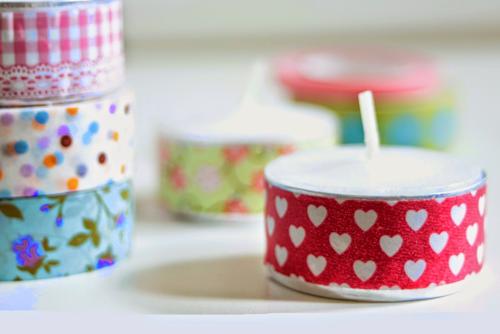 http://www.makoccino.com/2014/07/9-ideas-how-to-use-washi-tape.html