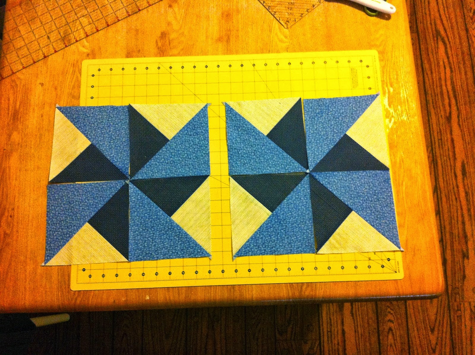 http://sewpreetiquilts.blogspot.com/2014/04/four-patch-hst-boston-block-tutorial.html