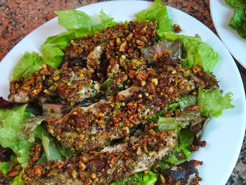 http://kelleyhighway.blogspot.com/2014/02/chicken-pistachio-salad-recipe-tutorial.html