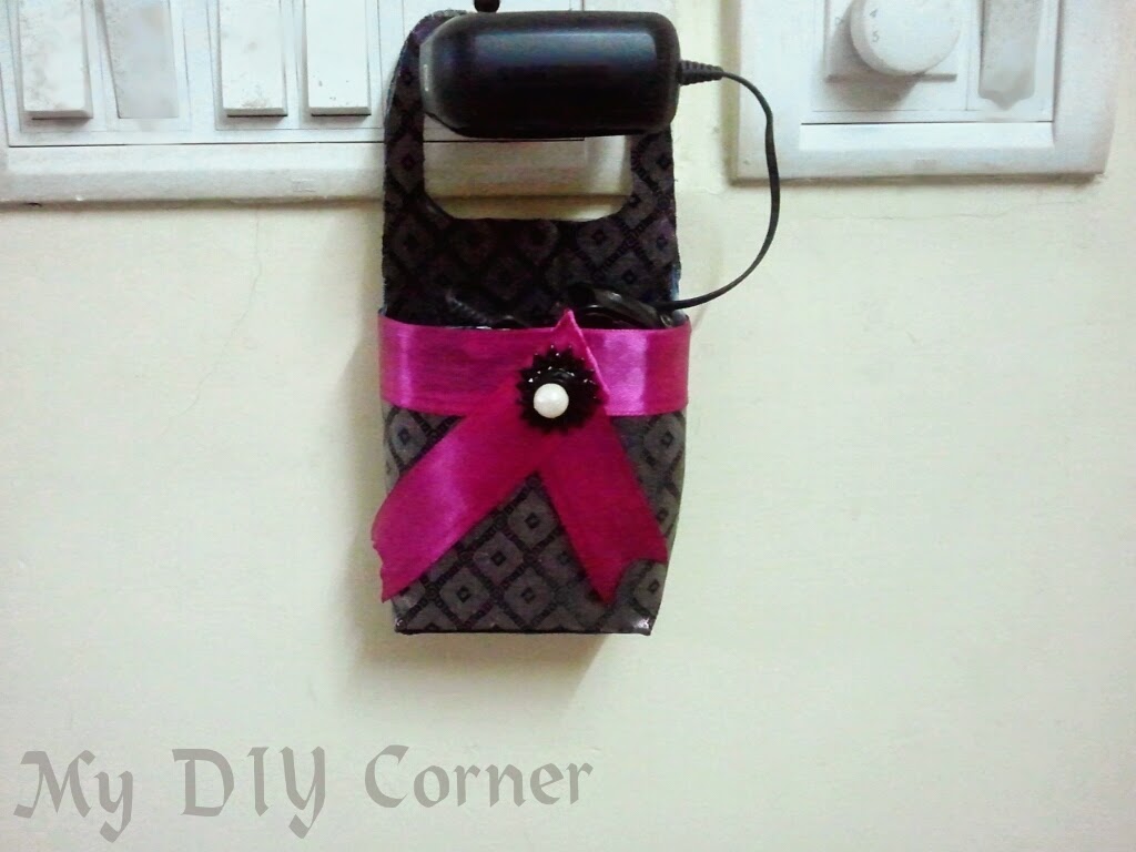 http://www.mydiycorner.in/charging-phone-holder/