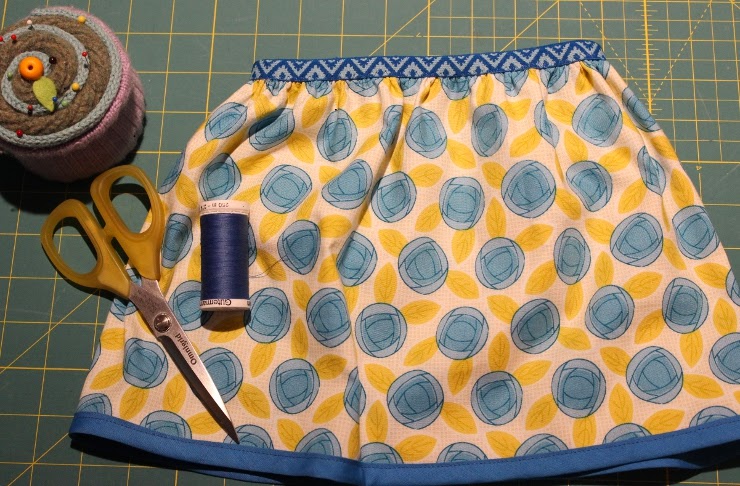 http://www.sewmaris.com/tutorials/tutorial-easy-1-hour-skirt