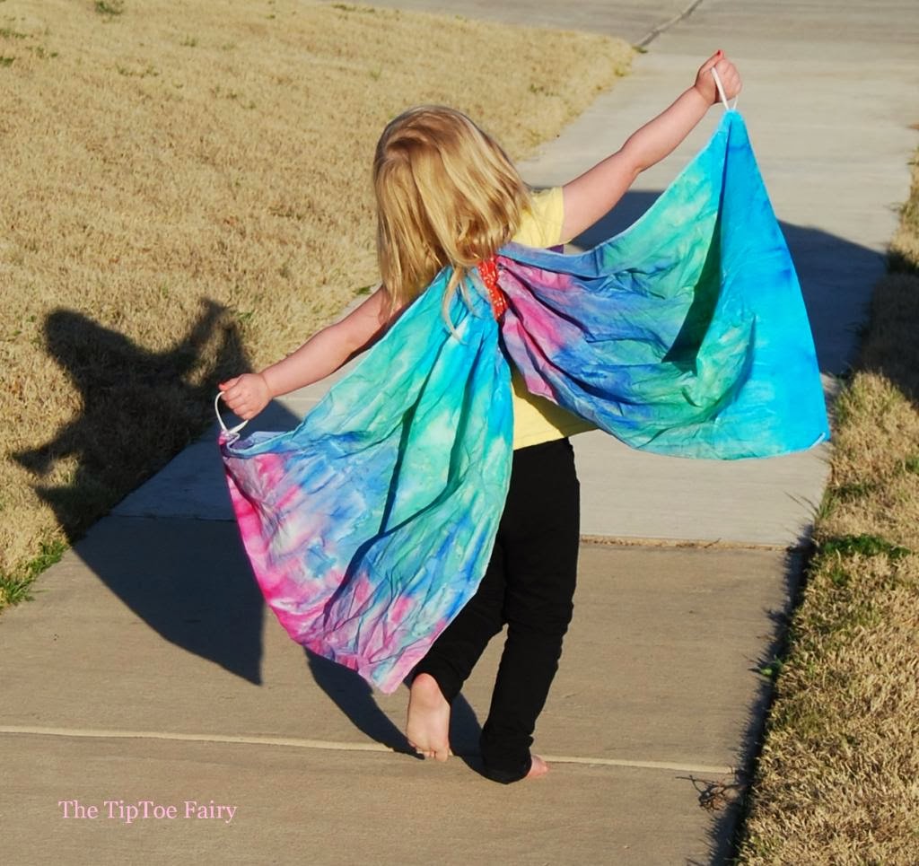 http://thetiptoefairy.com/blog/2014/02/butterfly-wings-tutorial.html