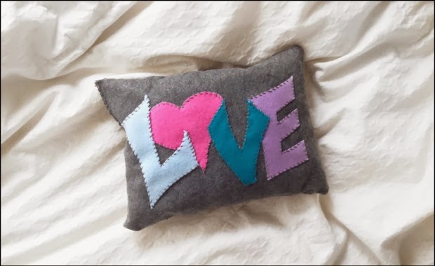 http://blog.oubly.com/make-love-pillows-war-valentines-day/